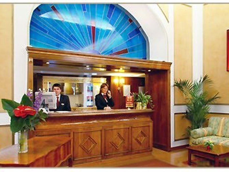 Hotel Oxford Rome Bagian luar foto